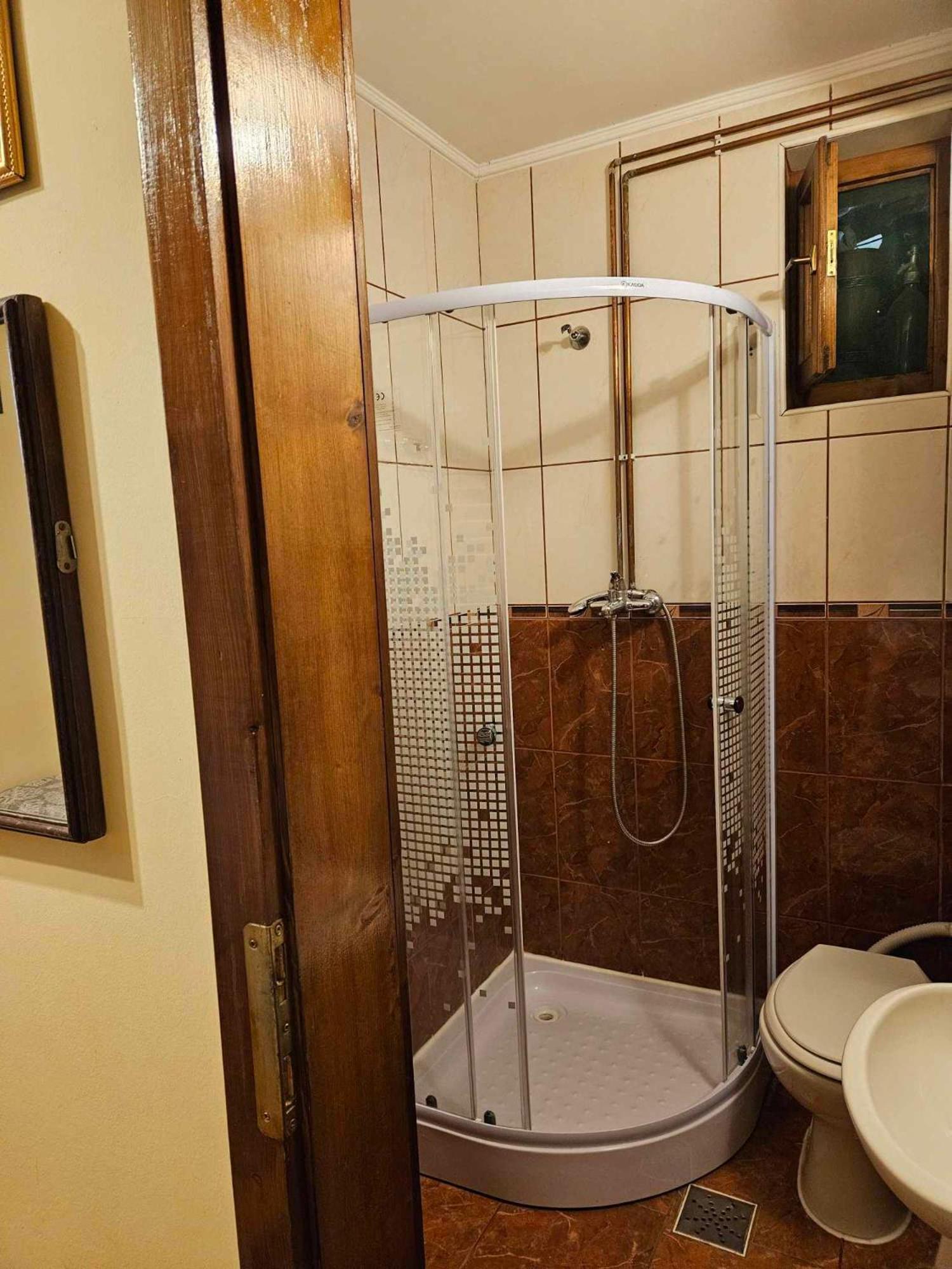 Bed and Breakfast Panzio Anett Pietroasa  Exterior foto